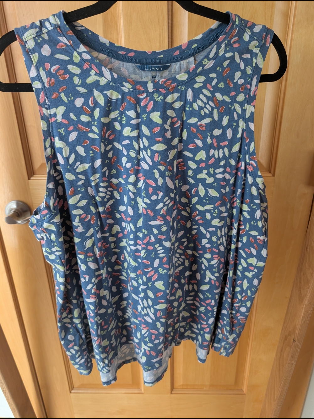 L.L. Bean Blue Floral-Print Sleeveless Tank Top